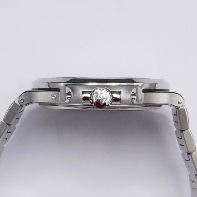 Patek Philippe Nautilus 5712/1A-001 Image 7